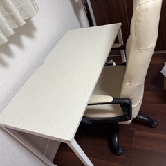 デスク　チェア　ホワイトの画像