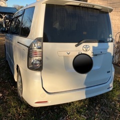 トヨタ　ヴォクシーの画像