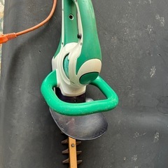 電動ヘッジトリマーマキタの画像