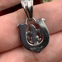 Pt900 馬蹄ホースシュー　百合トップ　10.9g ダイヤ 0.49ctの画像