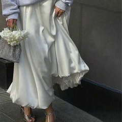 新品未使用　スカートの画像