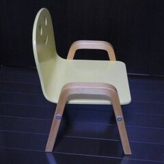 子ども椅子（木製）の画像