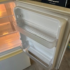 冷蔵庫　シャープ製の画像