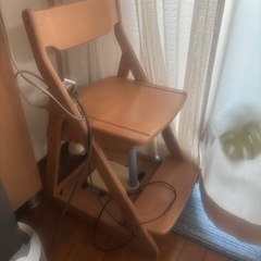 【入学準備】美品の学習机と専用椅子セット　年中さんでも高さ調整対応可能イトーキリーモブランド
の画像
