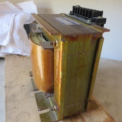 日本製　中村電機製作所 変圧器 複巻 200V/100V 容量1000VAの画像