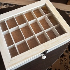 アンティーク　小物入れの画像