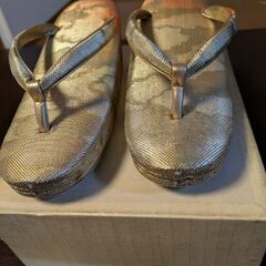 成人式用の草履とバックのセットです！！の画像