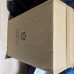 大容量スーツケース　箱付きの画像