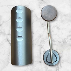 ❤️新品未使用❤️MoMansion 手挽き　コーヒーミル 手動式 コーヒーグラインダー 粗さ調整可能 ステンレス臼 アウトドア 均一研磨 お手入れ簡単の画像