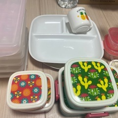 離乳食　ベビー用品　食器　マグ　タッパー　搾乳機　セットの画像