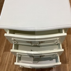 チェスト（猫脚）【町田市再生家具】252723の画像