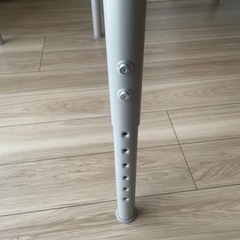 テーブル　白　高さ調節　作業台　ダイニングの画像