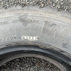 スタッドレスタイヤ6本225/80R17.5 123/121L ブリヂストンBS W900 日本製 国産 4トントラック LT 2023年製の画像