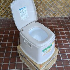 新品未使用　🆕　TOMBO ポータブルトイレS型の画像