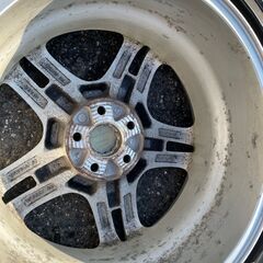 SUBARUアルミホイール　205/55 R16　ボルトパターン (PCD): 5x100の画像