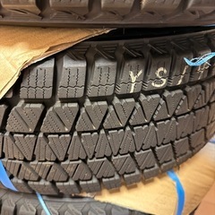 スタッドレスタイヤ4本セットホイル付き　BLIZZAK DM-V3  225/60R17
 99Q 21年製の画像