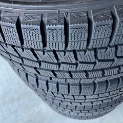 215/65R16 4本 ダンロップ バリ溝 スタッドレスの画像