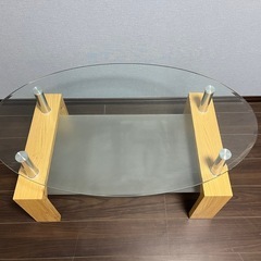 ガラステーブルの画像