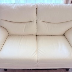 ニトリ　合皮ソファー　2人掛け 白の画像