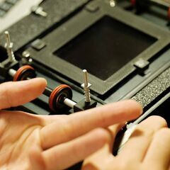 【練馬/時給1300円〜】フィルムカメラ事業の「試作開発エンジニア」募集｜自動現像機・カメラ機器開発｜週3〜・学生/フリーター歓迎の画像