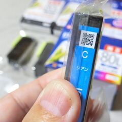 新品「EPSON プリンター純正増量インク」、とうもろこし、黒３本、他の色、３色各１本。の画像