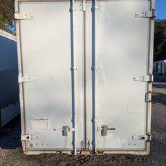 ♪物置♪コンテナ♪内寸高さ214cm有♪補修跡あり♪アルミ箱♪八街B区SP76♪の画像