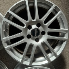 17インチアルミホイールの画像