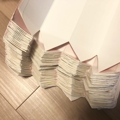 大量の1L牛乳パック（〜10円/1個）の画像