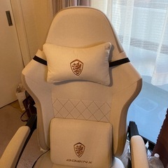 ゲーミングチェアーの画像