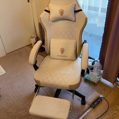 ゲーミングチェアーの画像
