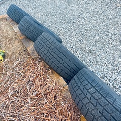 室内保管／GOOD YEAR スタッドレスタイヤ 16インチ 4本セット205/60R16＊2021年製
の画像