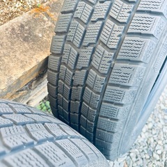 室内保管／GOOD YEAR スタッドレスタイヤ 16インチ 4本セット205/60R16＊2021年製
の画像