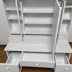 ドレッサーの画像