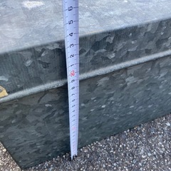 ブリキの缶の画像