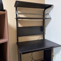 パソコンデスクの画像