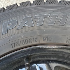 ジムニー　スタッドレスタイヤセット　175/80R16ホイール付の画像