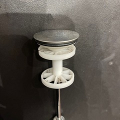 TOTO洗面台の水栓の画像