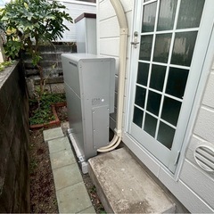 ⭐️蓄電池設置職人⭐️ 急募🔥　共に、電気の未来をつくる仲間募集！　学歴不問、未経験者🆗、経験者優遇有り🙆‍♂️ 月給22万〜40万の画像