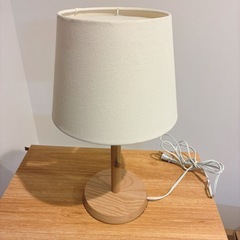 テーブルランプ　電球付きの画像