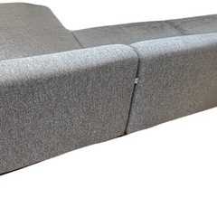 明日まで・ソファの画像