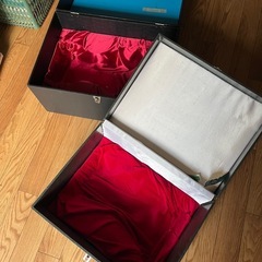 空き箱　二つの画像