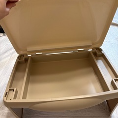 キッズテーブルの画像