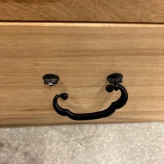 12/25まで店頭商品一部を除き半額クリスマスSALE!!開催中 　サ2512-145 桐無垢箪笥 三分割可 引き手金具欠損 キズ汚れ有りの画像