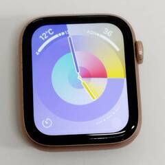 Apple Watch Series 6/GPS+セルラー/44mm/A2376/ゴールド〈NG2D3ZP/A〉の画像