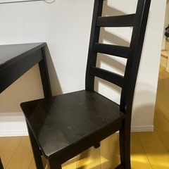 IKEAダイニングテーブルセットの画像