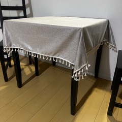 IKEAダイニングテーブルセットの画像