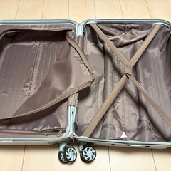 スーツケースの画像