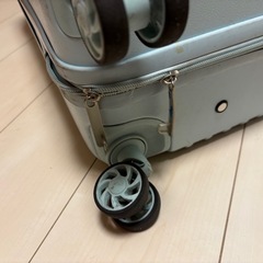 スーツケースの画像