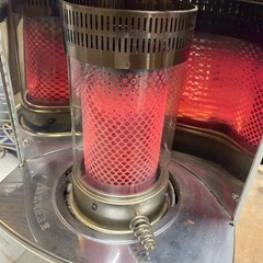 キャンプに最適 TOYOTOMI石油ストーブの画像