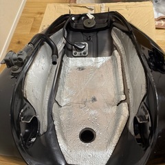 ドラッグスター400 純正タンクの画像